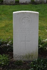 Canada Farm Cemetery - Smailes, Tom Jolly