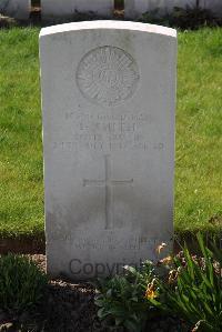 Canada Farm Cemetery - Smith, Leonard