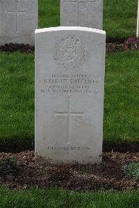 Canada Farm Cemetery - Sutcliffe, Herbert