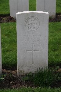 Canada Farm Cemetery - Sutton, W F