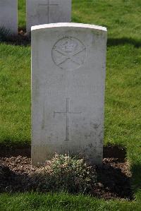 Canada Farm Cemetery - Swanston, G