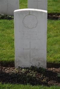 Canada Farm Cemetery - Taylor, T