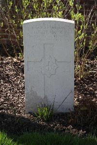 Canada Farm Cemetery - Trainor, G F