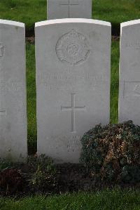 Canada Farm Cemetery - Trousdell, Maurice George