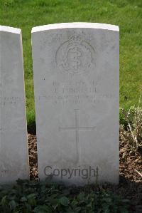 Canada Farm Cemetery - Tunstall, J