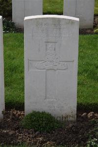 Canada Farm Cemetery - Turner, Henry Howard