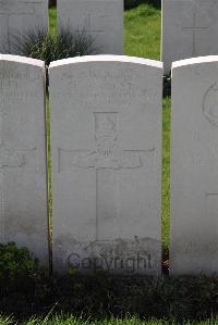 Canada Farm Cemetery - Walker, E