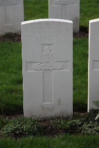 Canada Farm Cemetery - Wallbank, R