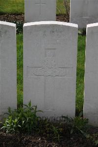 Canada Farm Cemetery - Walters, W T