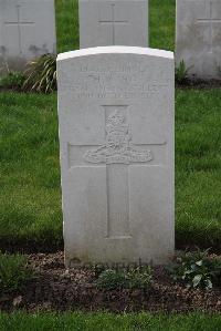 Canada Farm Cemetery - Ward, H