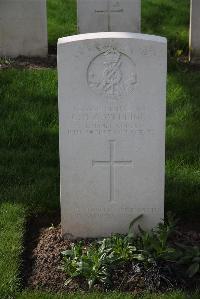 Canada Farm Cemetery - Wellings, C H C