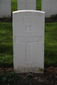 Canada Farm Cemetery - Whinham, C