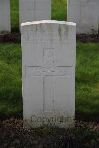 Canada Farm Cemetery - Williams, F O G