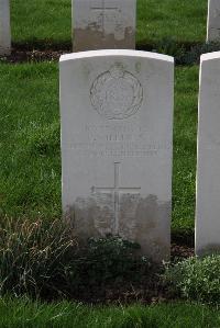 Canada Farm Cemetery - Williams, R