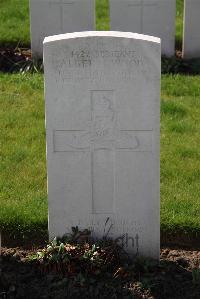 Canada Farm Cemetery - Wood, Albert