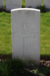 Canada Farm Cemetery - Young, Robert Lamb Muir