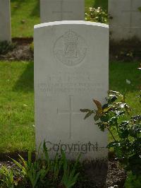 Strand Military Cemetery - Alnwick, Harrison