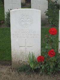 Strand Military Cemetery - Anderton, W H