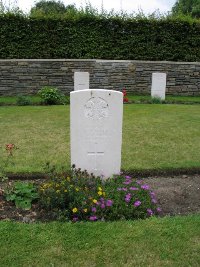 Dickebusch Old Military Cemetery - McKenzie, R A H