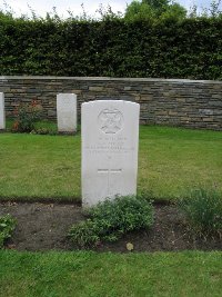 Dickebusch Old Military Cemetery - Mills, V V