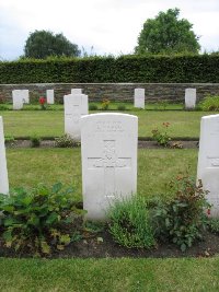 Dickebusch Old Military Cemetery - Wragg, Leonard