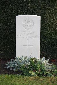 Halle Communal Cemetery - Crane, Francis William