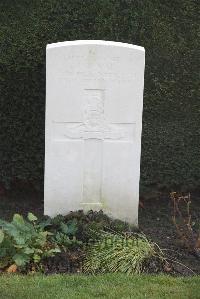 Halle Communal Cemetery - Deval, J