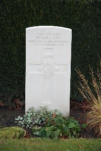 Halle Communal Cemetery - Holt, W