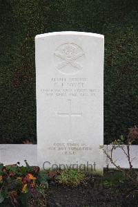 Halle Communal Cemetery - Joyce, Charles John