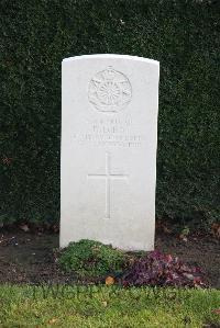 Halle Communal Cemetery - Lord, E