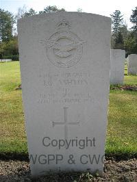 Heverlee War Cemetery - Ashton, Jack Glyn