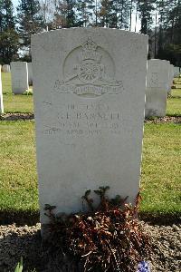 Heverlee War Cemetery - Barnett, George Frederick