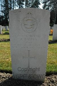 Heverlee War Cemetery - Bayley, Robert