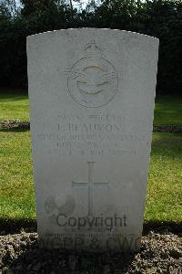 Heverlee War Cemetery - Beaumont, Leonard