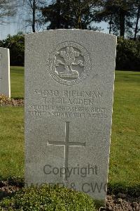 Heverlee War Cemetery - Blagden, Thomas James