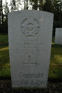 Heverlee War Cemetery - Boissevain, Henry Glen