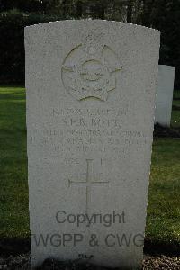 Heverlee War Cemetery - Bott, Stuart Frank Beeching