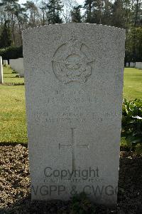 Heverlee War Cemetery - Bradley, Irvine Clifford