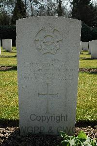 Heverlee War Cemetery - Breeze, Harold Arthur Alexander