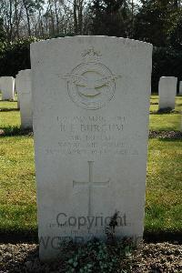 Heverlee War Cemetery - Burgum, Robert Edward