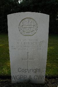 Heverlee War Cemetery - Burnett, Robert James