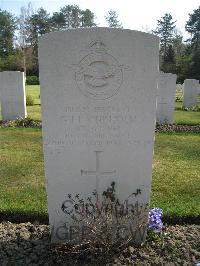 Heverlee War Cemetery - Chisholm, Gordon Thomas Lister