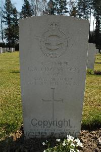 Heverlee War Cemetery - Cozens, George Arthur