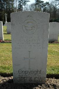 Heverlee War Cemetery - Cruwys, Gerald Herbert