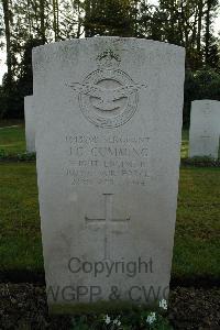 Heverlee War Cemetery - Cumming, James Graig