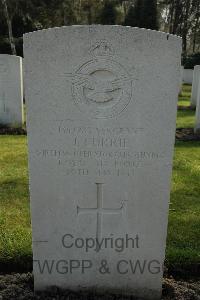 Heverlee War Cemetery - Currie, James