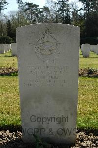 Heverlee War Cemetery - Dalrymple, Angus