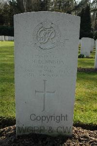 Heverlee War Cemetery - Dennison, E H