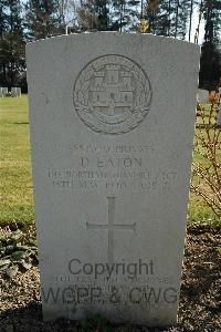 Heverlee War Cemetery - Eaton, Dennis