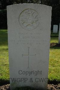 Heverlee War Cemetery - Edwards, Frank